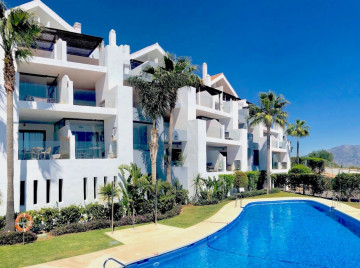 South Facing Holiday Apartment for Rent in Los Cortijos