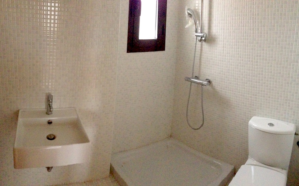 Hercesa_Bathroom.jpg