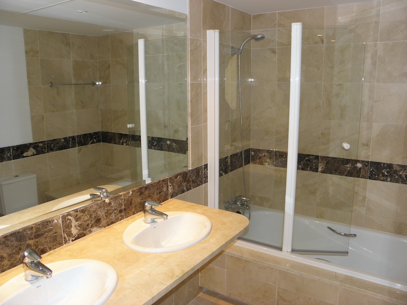 Las_Palmeras_de_Calahonda-Bathroom.jpg